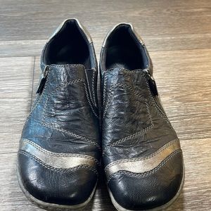 Remonte black leather shoes size 42 (f99)